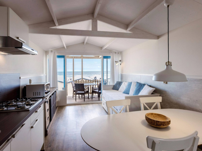 Others 2, Beach House in Julianadorp by the North Sea, Beverwijk