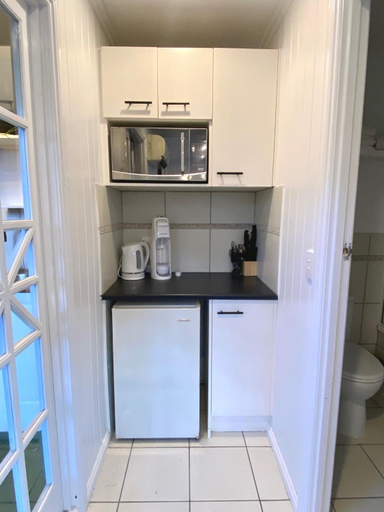 Others 4, Urban Getaway Apartment Ipswich, Ipswich - Central
