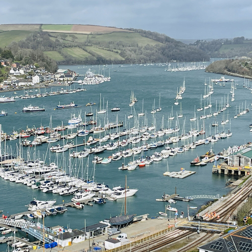Room 4, Two Guns in Kingswear, Devon