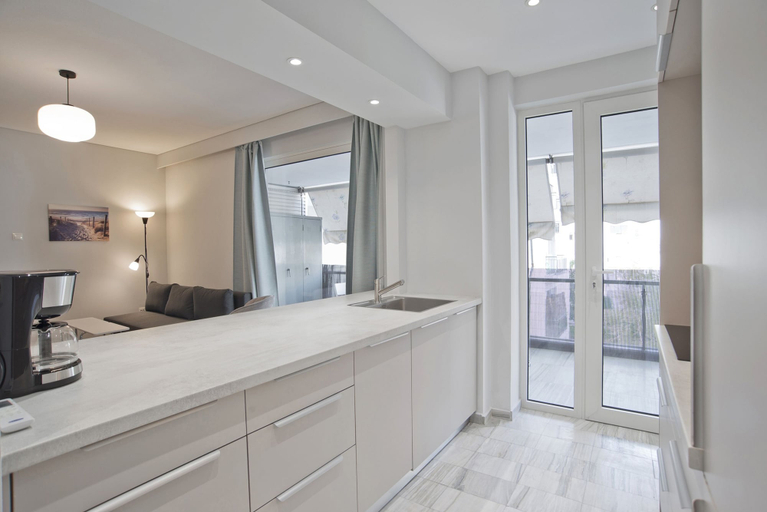 Room 4, Belle Helene in Alimos, Attica