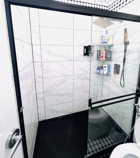 Bathroom 4, Imperial Stay BnB, New York