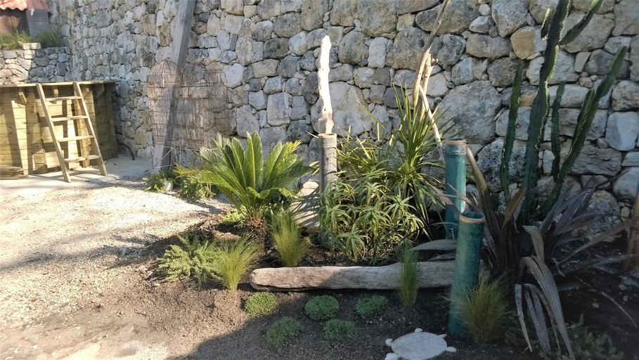 Others 2, Campagnole, Var