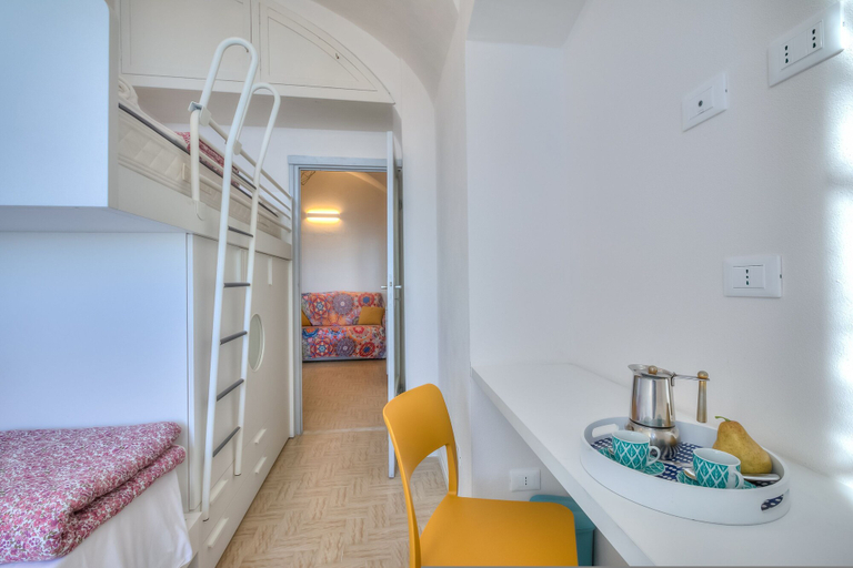 Room 2, La Casa Sulla Spiaggia, Savona