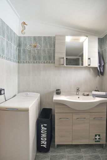 Room 4, Apos Place in Pefki With 1 Bedrooms and 1 Bathrooms, Attica