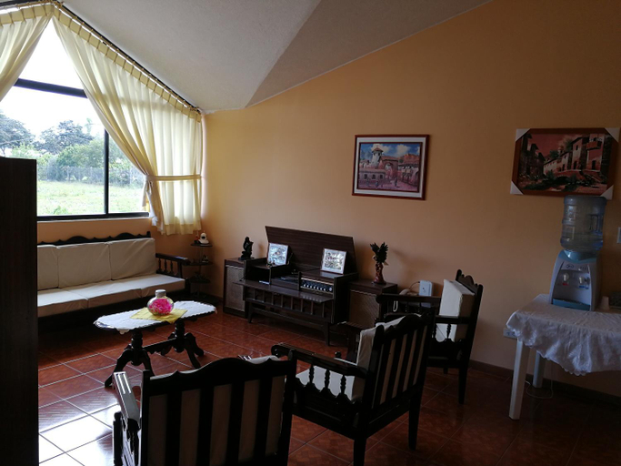 Others 4, Chapelet Hostal, Quito