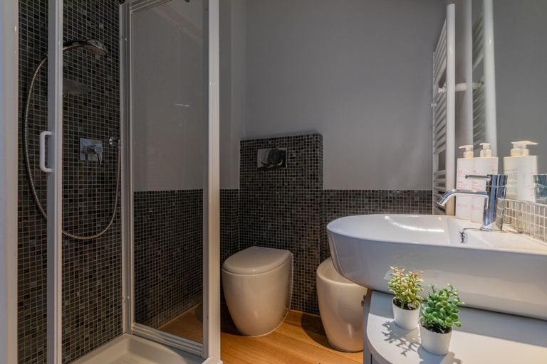 Room 5, Barbaroux 10 - Luna by Wonderful Italy, Torino