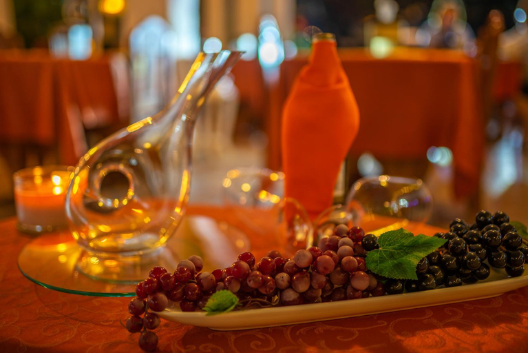 Food & Drinks 5, Hotel Andrea, Corredores
