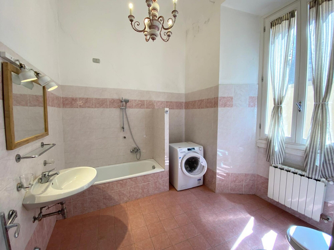 Room 5, Greci 16 Bilo in Firenze, Florence
