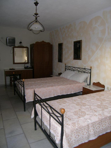 Bedroom 2, Nektarios Fanos Studios, South Aegean
