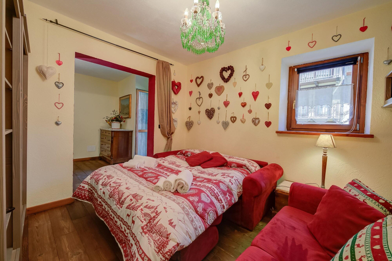 Room 3, Baita La Ciaburna Skiing Nearby, Torino