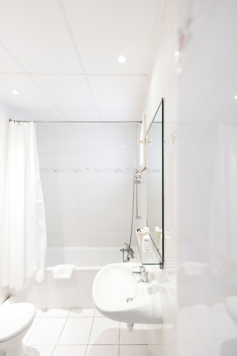Bathroom 4, Hotel Corona Rodier Paris, Paris