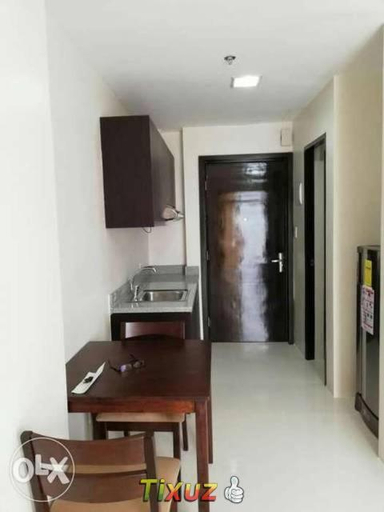 Others 5, Fully Furnished Condo with Fast WIFI , Mandaue City