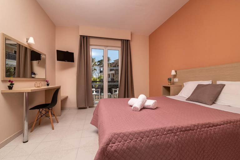 5, Aza Studios, Ionian Islands