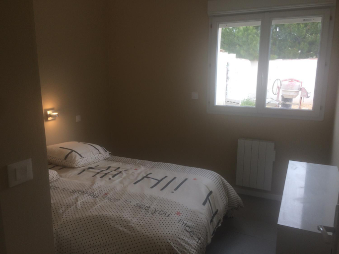 Bedroom 2, Maison independante, Bouches-du-Rhône