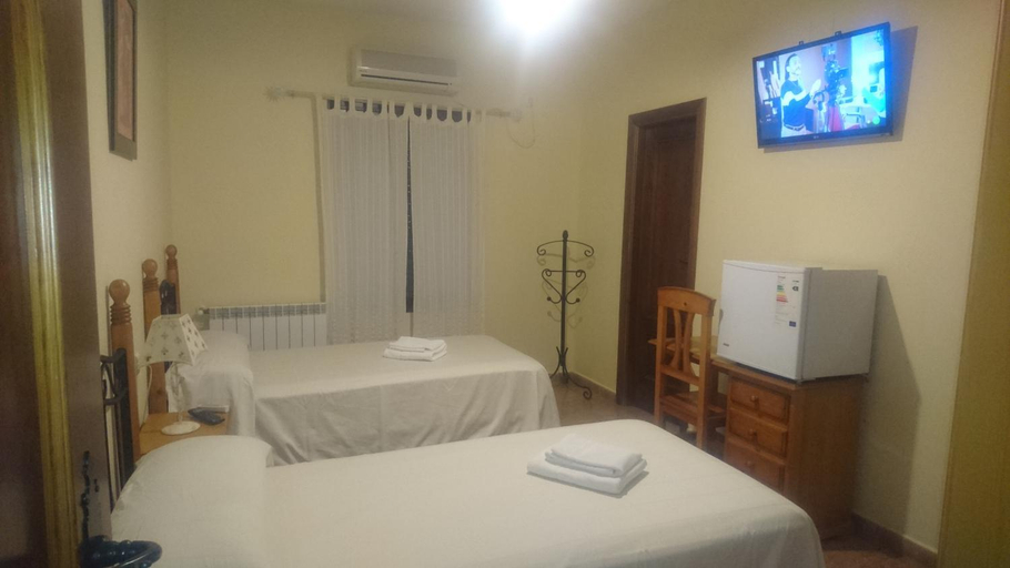 Others 4, Hostal la Encina, Sevilla