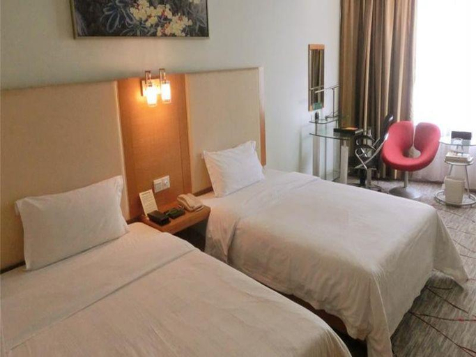 Bedroom 16