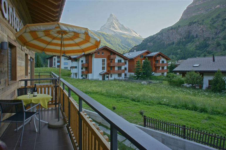 Others 5, Chalet Fantasia, Visp