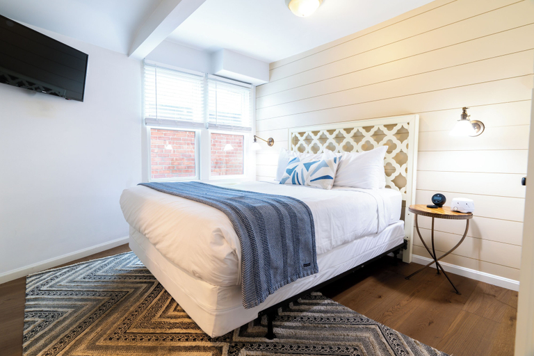 Bedroom 3, Morgan Hotel, Dukes