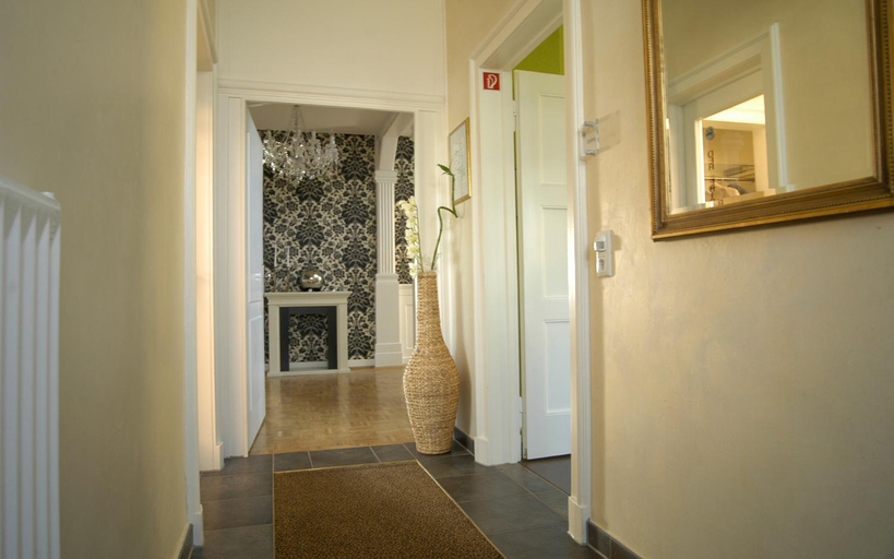 Public Area 2, Elena Kempf Haaratelier & Guesthouse, Lahn-Dill-Kreis