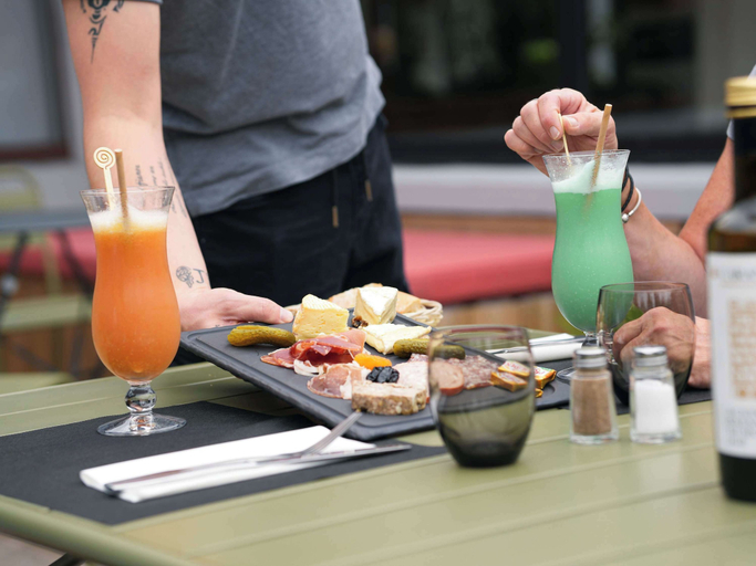 Food & Drinks 5, ibis Caen Porte d'Angleterre, Calvados