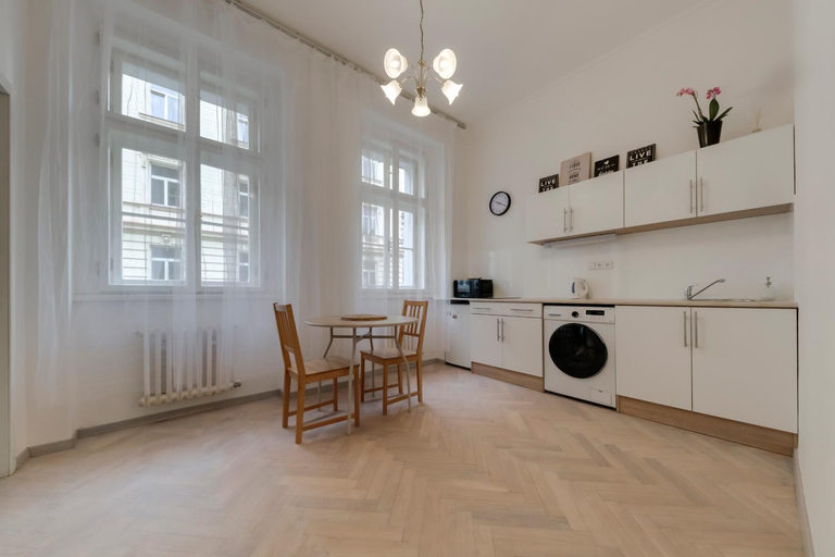 2, Vita Nejedleho apartments, Praha 8