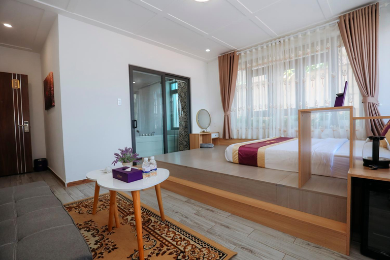 Bedroom 12