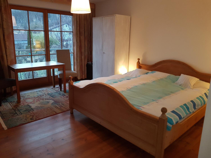 Bedroom 2, Gastezimmer Nahe Wesslinger See, Starnberg