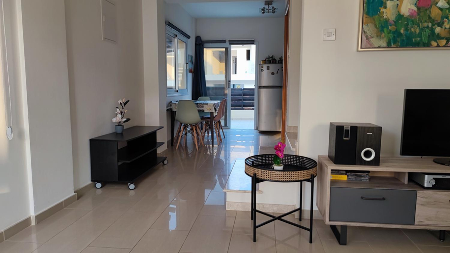 Others 5, Lovely holiday home,Kapparis,2 swimming pools,Wifi
