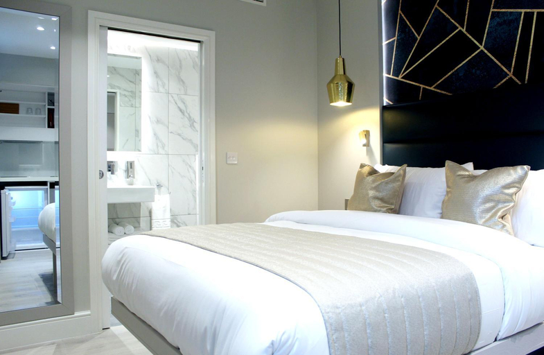 Bedroom 2, NOX Waterloo, London