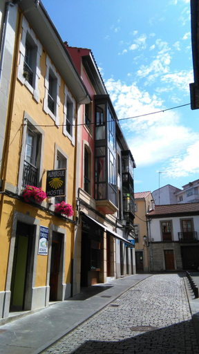 Others 4, Albergue Valle del Nonaya, Asturias