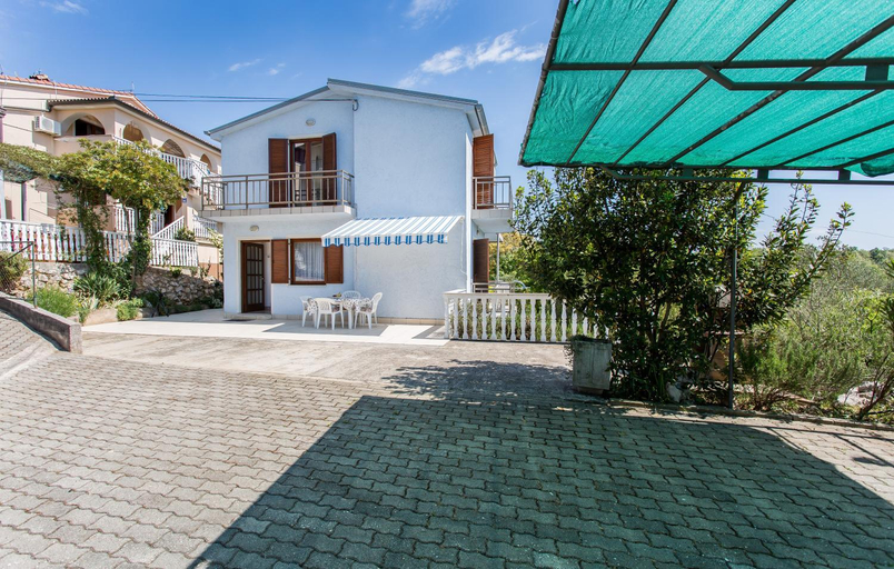 Others 5, Apartman Cekovic, Dobrinj