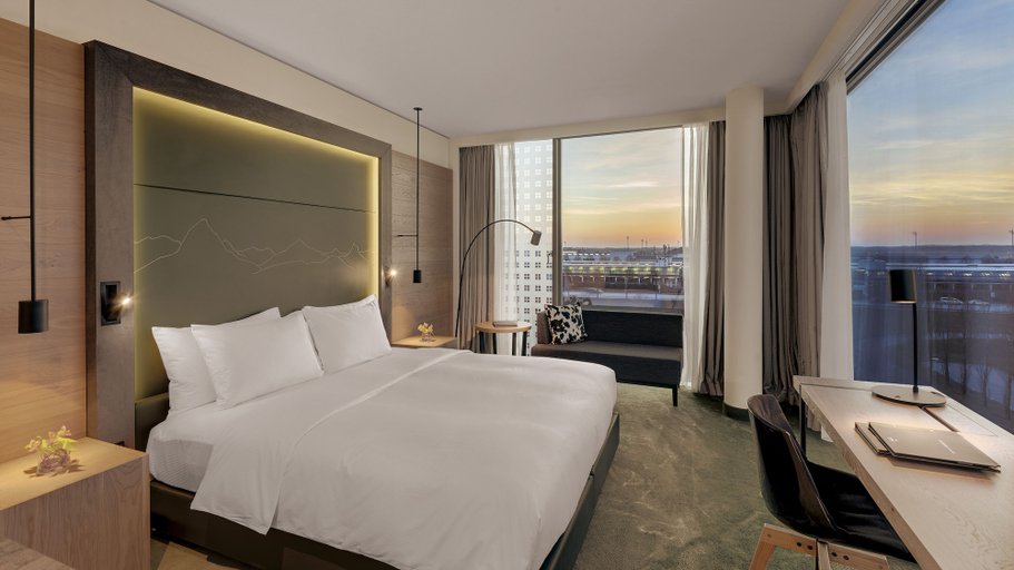 Bedroom 3, Hilton Munich Airport, Erding