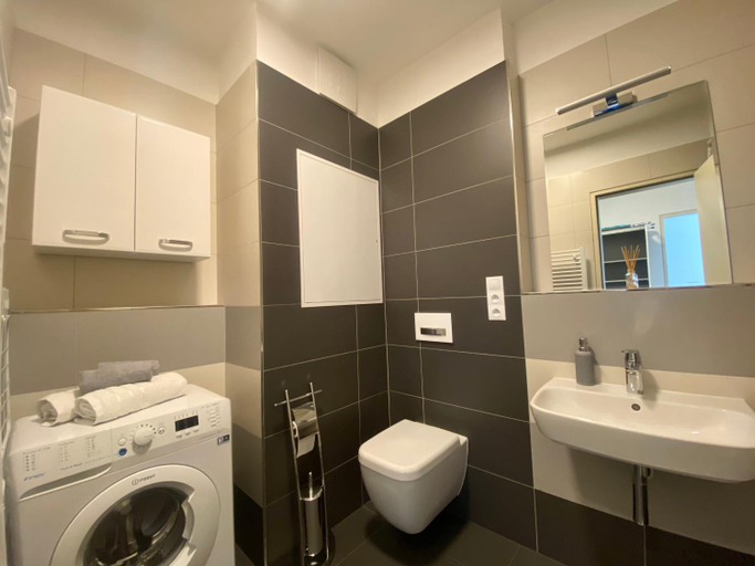 Bathroom 3, New residence apartments near Wenceslas Square, Praha 1