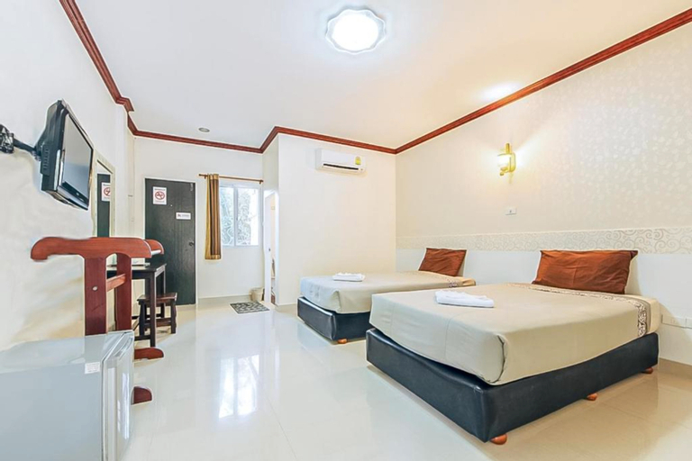 Bedroom 12