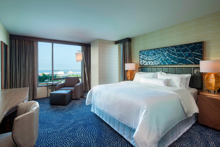 Bedroom 3, The Westin Milwaukee, Milwaukee