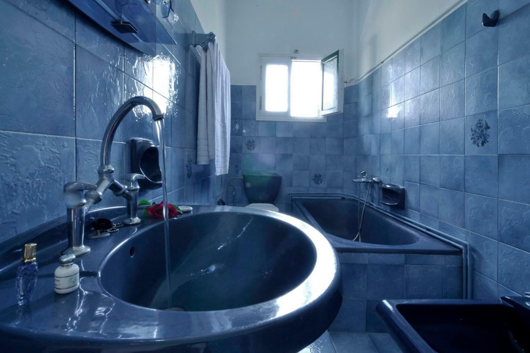 Bathroom, Anastasios Paleokastritsa apartment, Ionian Islands