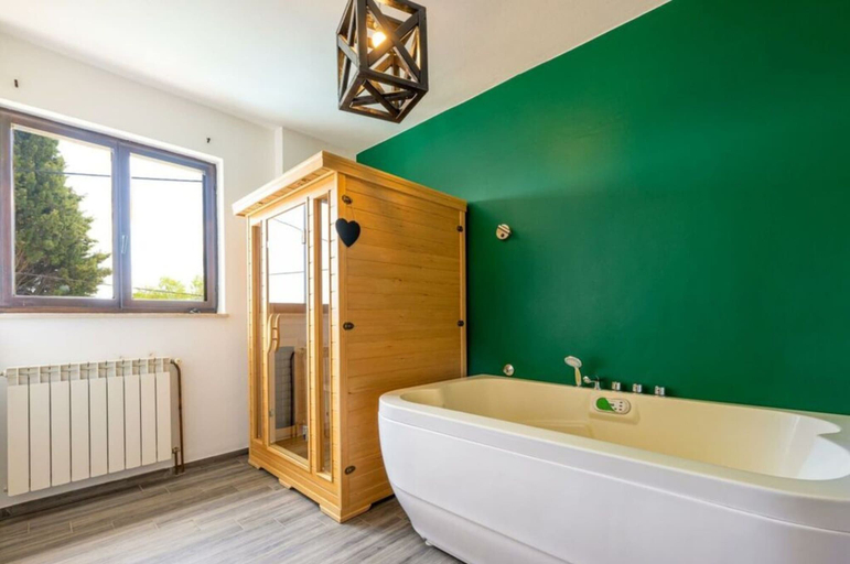 Bathroom 3, Villa Pupos Comfortable Holiday Residence, Barban