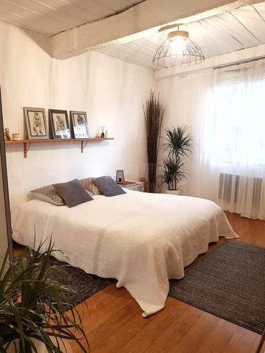 Others 4, Chambre d hotes "Lilimyna" avec petit dejeuner, Var