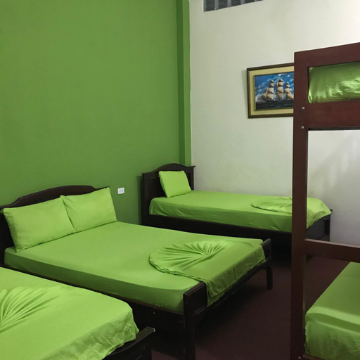5, Hostal Puerto Azul, Manta