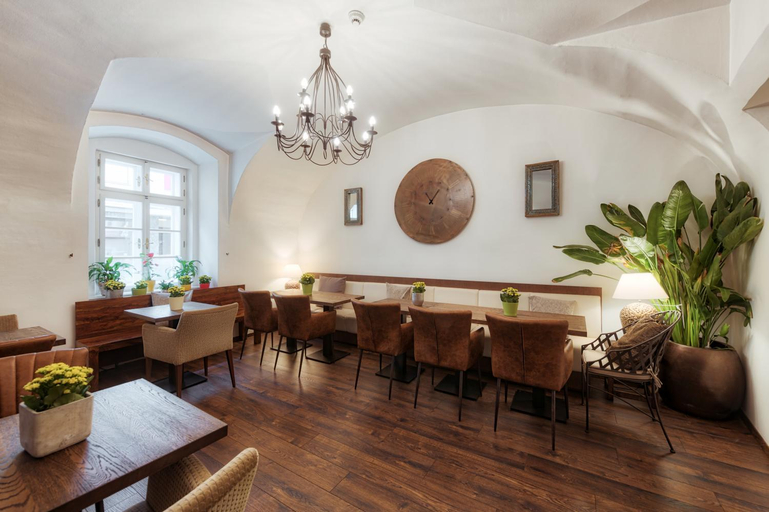 Food & Drinks 5, Hotel Residence Agnes, Praha 7