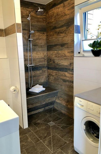 Bathroom 4, Schaalseehobbit Modern Retreat, Herzogtum Lauenburg