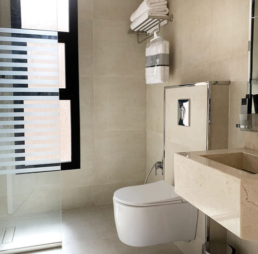 Bathroom 3, Kease Hittin B-5 Elegance AG32, Riyadh