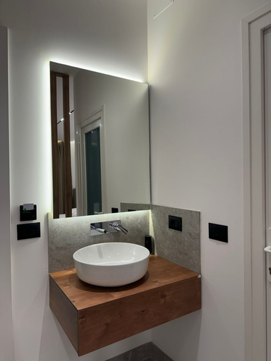 Bathroom 4, Hotel Jurgen, Lezhës
