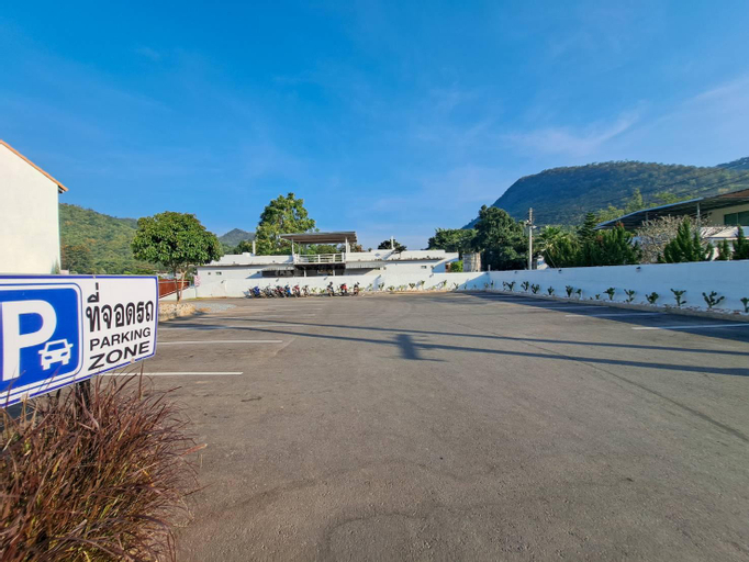 Parking lot