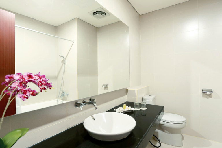 Bathroom 4