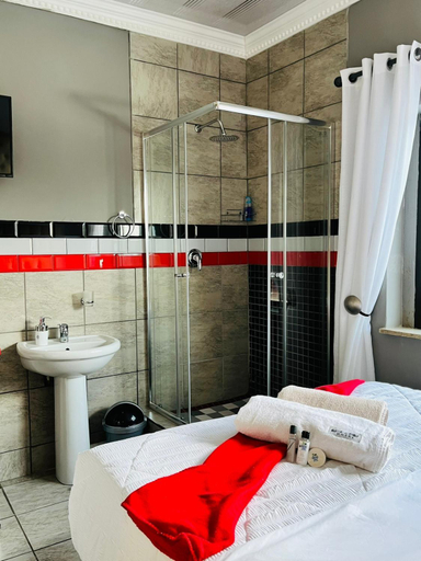 Bathroom 3, ABECOR HOTEL, Lejweleputswa