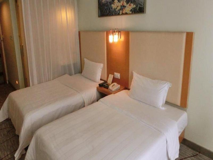 Bedroom 15
