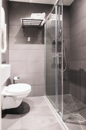 Bathroom 4, Hotel Corona Rodier Paris, Paris