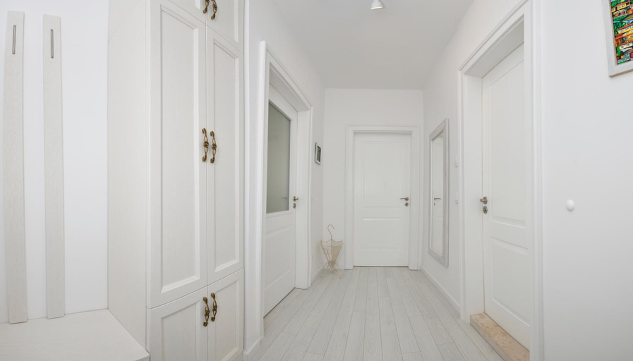 Others 2, Apartment Grand Karavel Centre, Varna