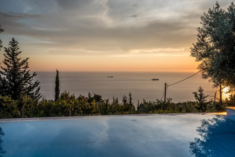 Others 5, Villa Agapi, Ionian Islands